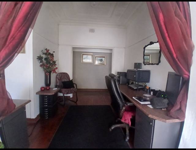 3 BEDROOM HOUSE FOR SALE IN ELSBURG